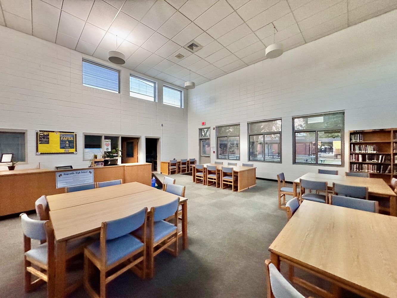 A media center-library in a modern public high school in the United States – Hayesville High School in Clay County, North Carolina 06.jpg